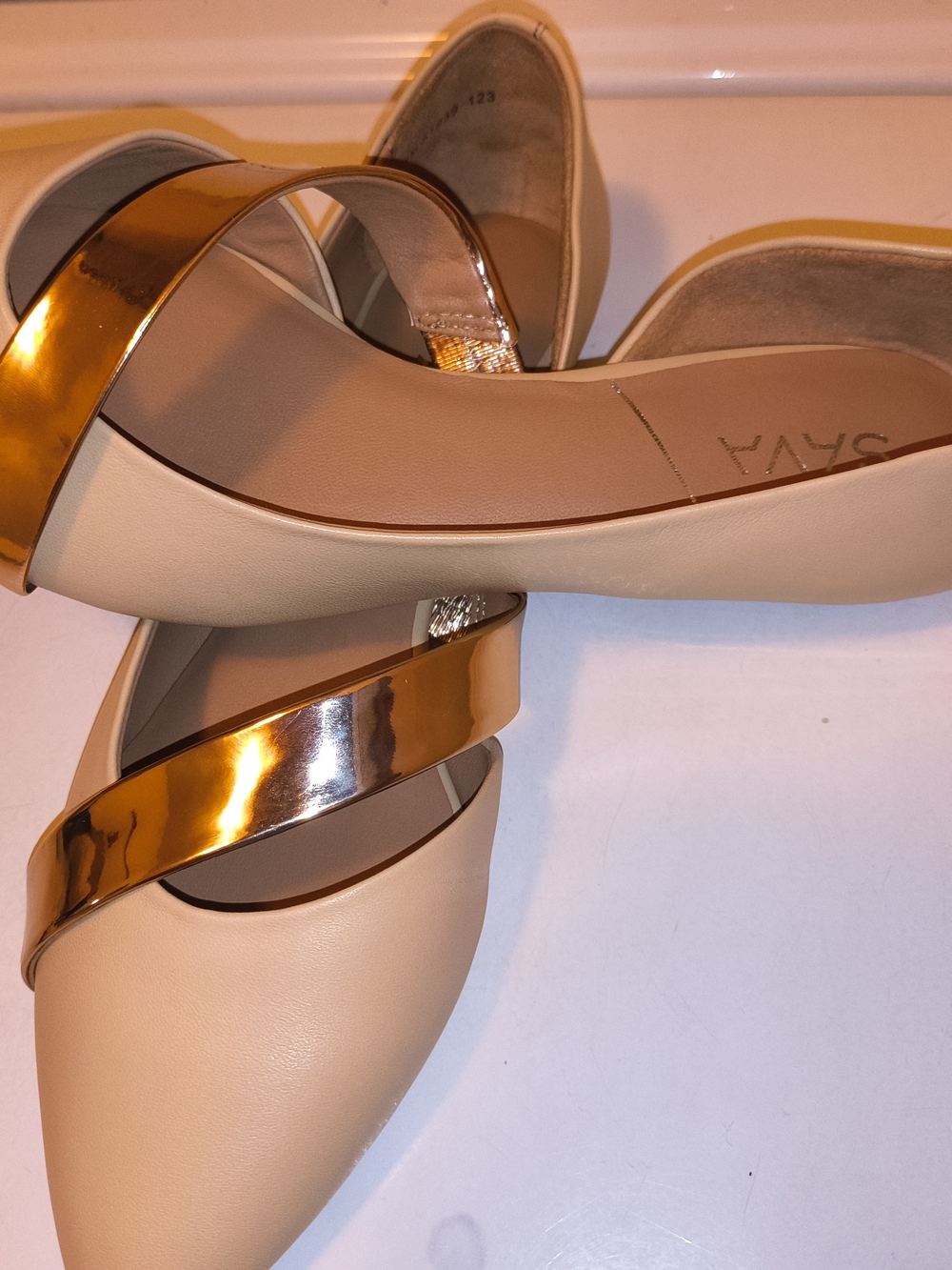 SAVA Nude Pointed Toe Flats with Rose Gold Metallic Strap Sz8